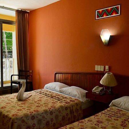 Hotel Паленке Экстерьер фото